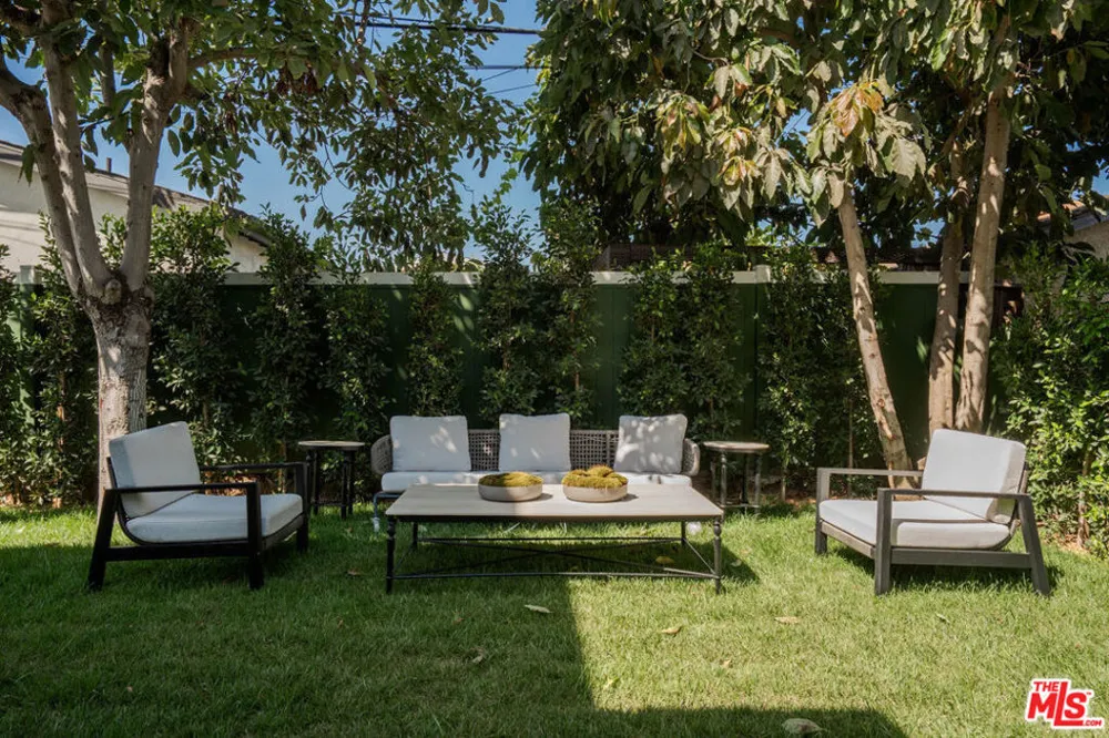 4432 Berryman Avenue Culver City, CA 90230