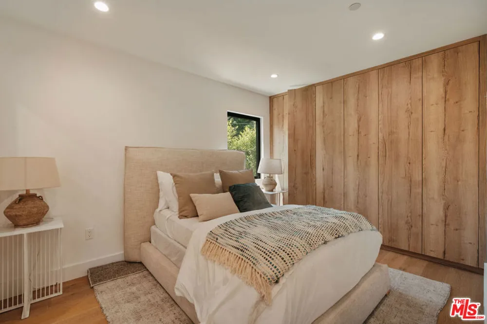 4432 Berryman Avenue Culver City, CA 90230