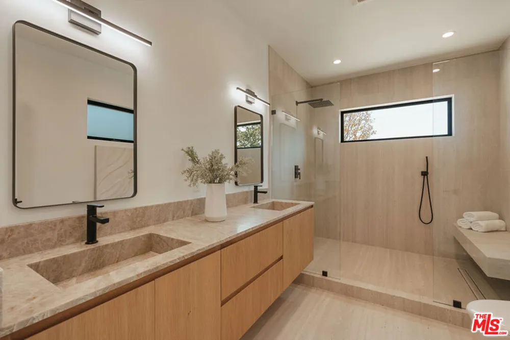 4432 Berryman Avenue Culver City, CA 90230