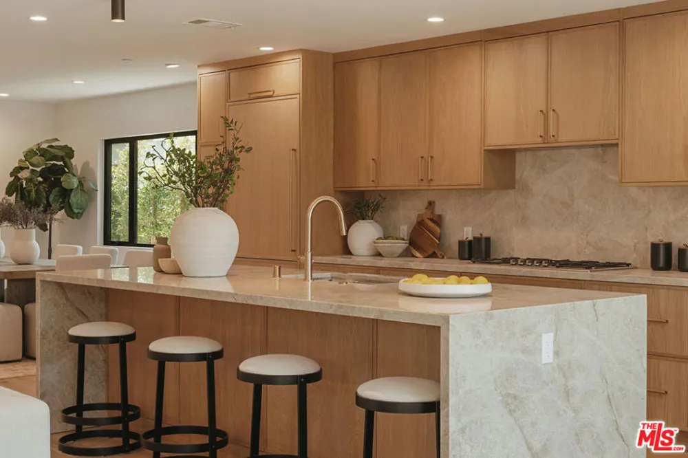 4432 Berryman Avenue Culver City, CA 90230