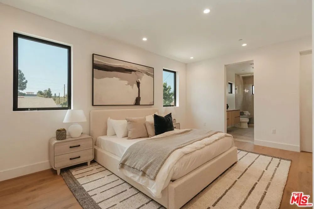 4432 Berryman Avenue Culver City, CA 90230