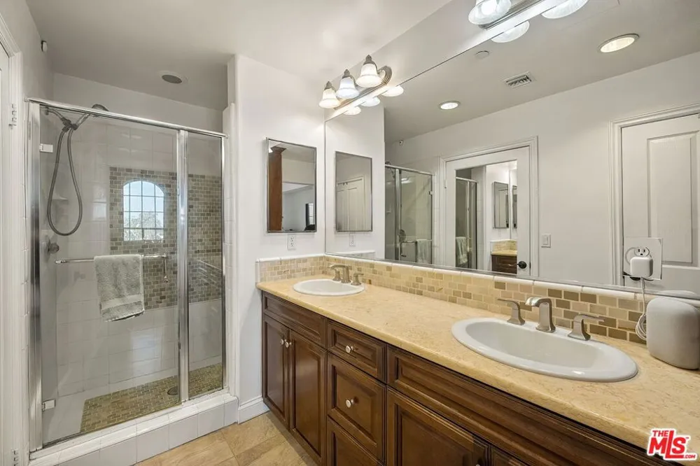 12975 Agustin Place #418 Playa Vista, CA 90094