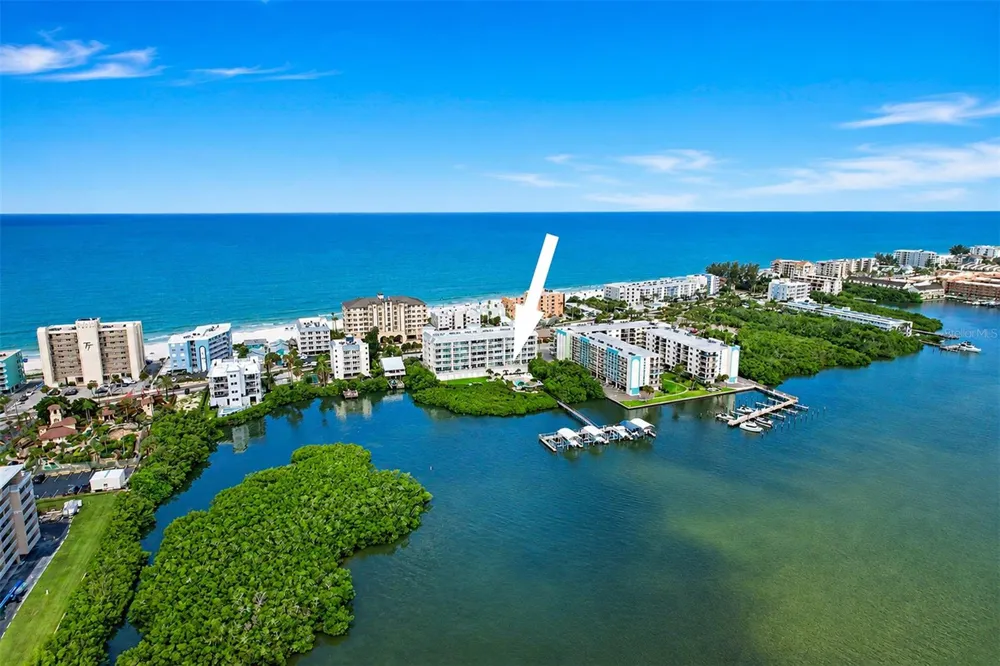 19519 GULF BOULEVARD #202 Indian Shores, FL 33785