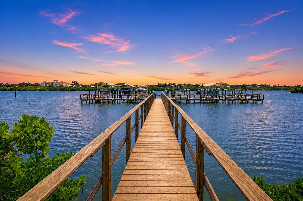 19519 GULF BOULEVARD #202 Indian Shores, FL 33785