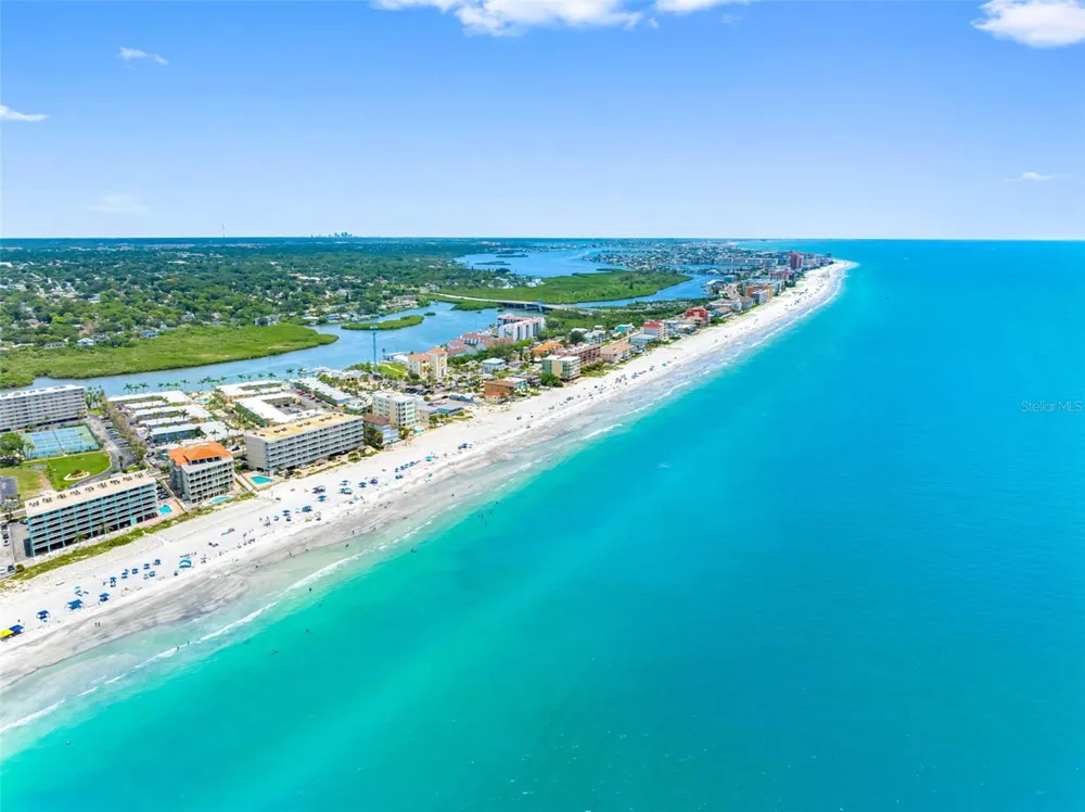 19519 GULF BOULEVARD #202 Indian Shores, FL 33785