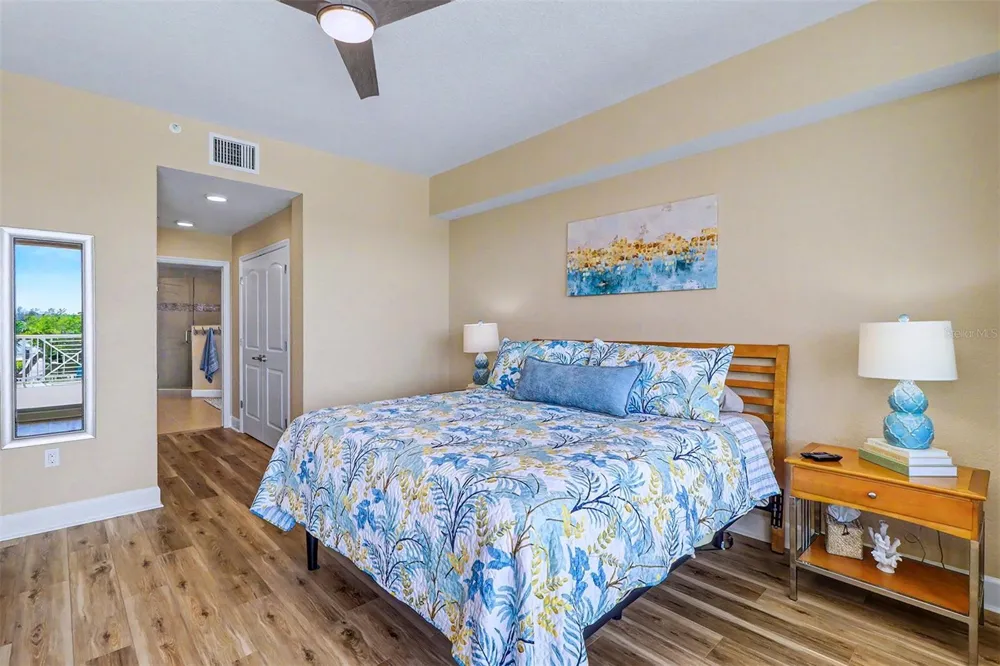 19519 GULF BOULEVARD #202 Indian Shores, FL 33785
