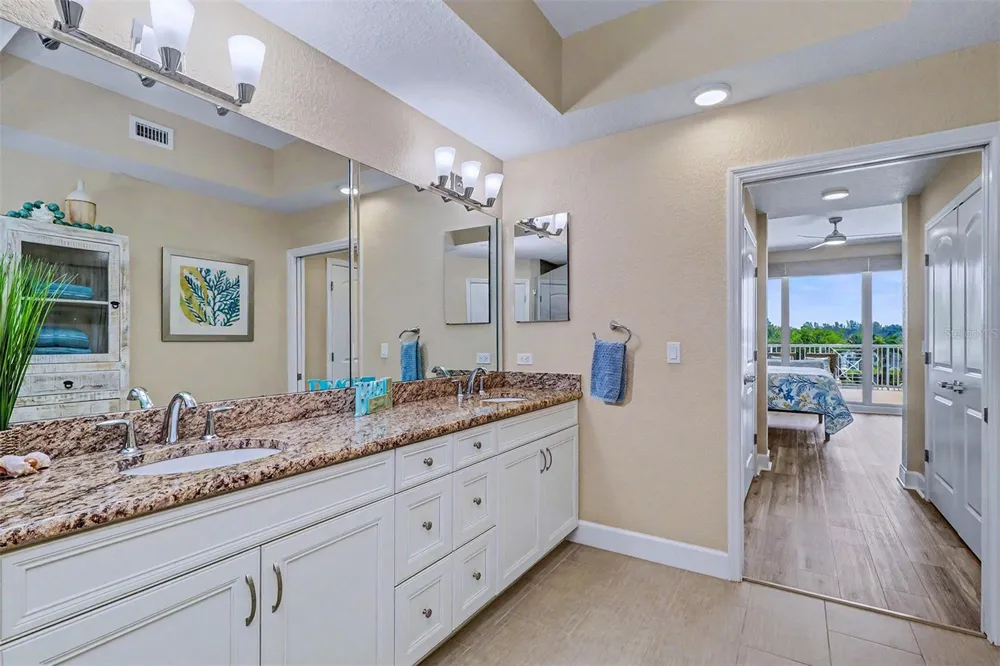 19519 GULF BOULEVARD #202 Indian Shores, FL 33785