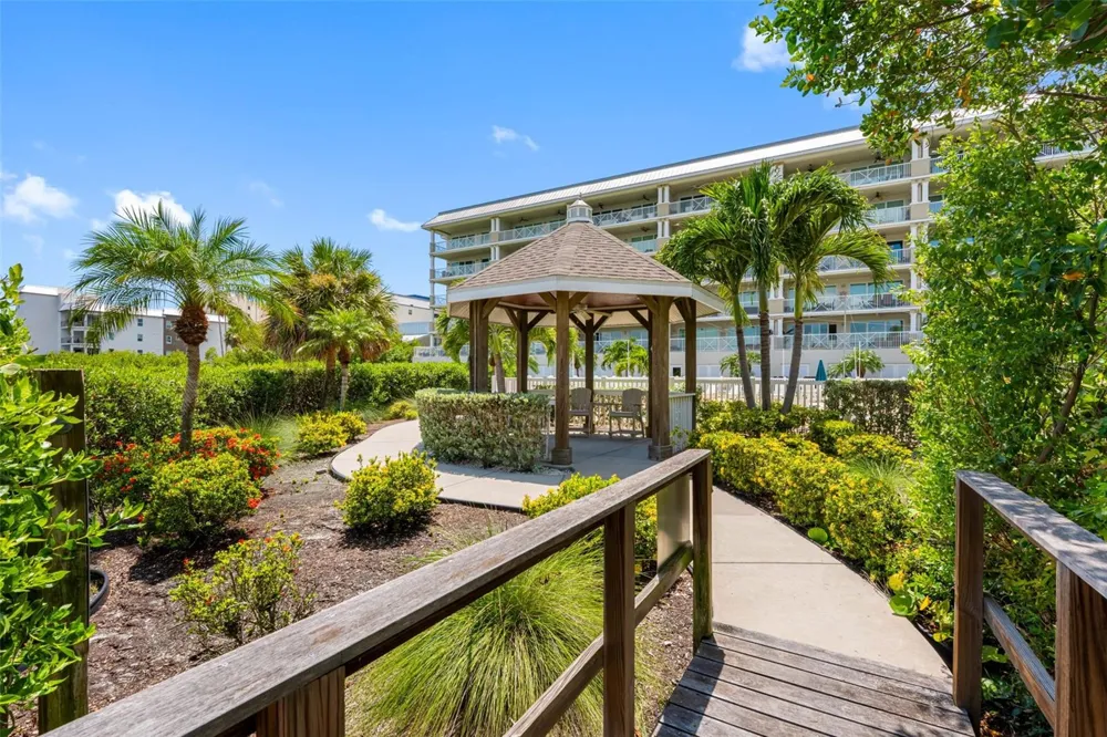 19519 GULF BOULEVARD #202 Indian Shores, FL 33785