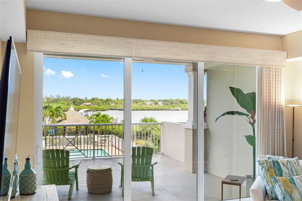 19519 GULF BOULEVARD #202 Indian Shores, FL 33785