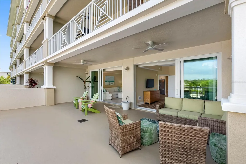 19519 GULF BOULEVARD #202 Indian Shores, FL 33785