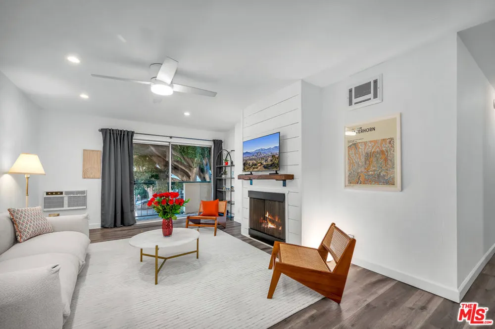 3640 Cardiff Avenue #119 Los Angeles, CA 90034