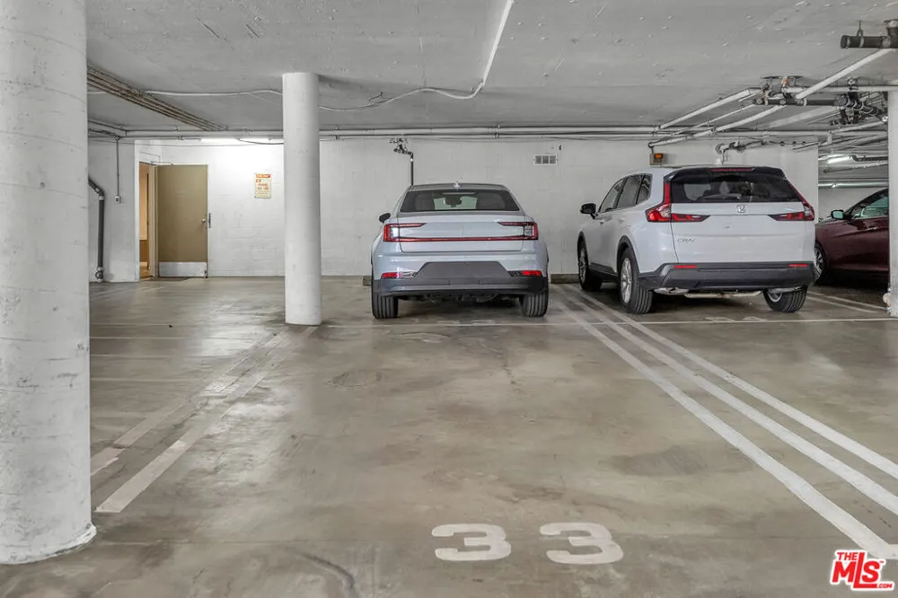 3640 Cardiff Avenue #119 Los Angeles, CA 90034