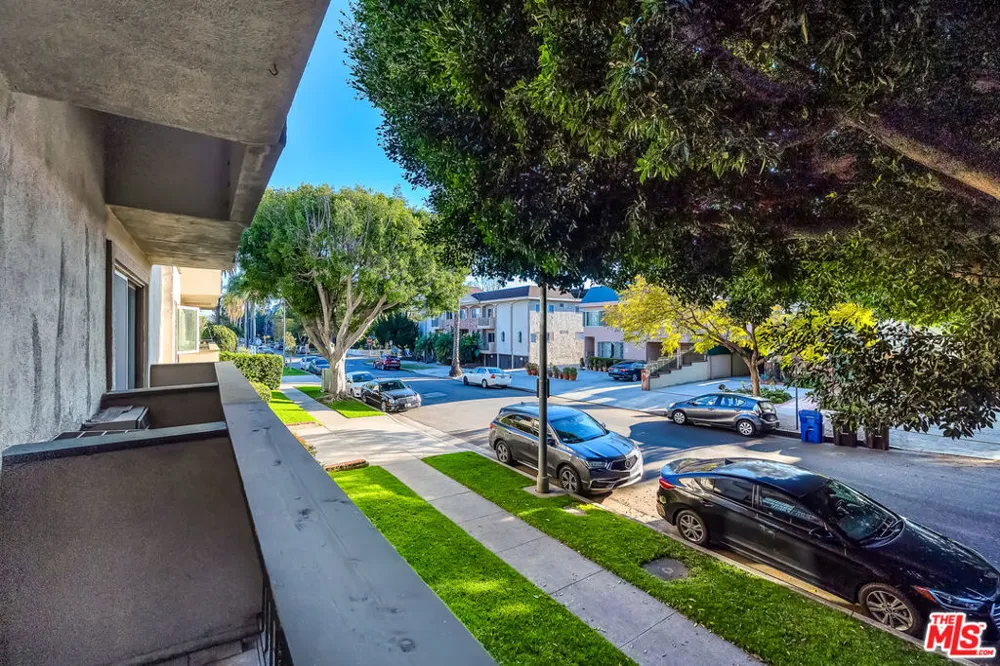 3640 Cardiff Avenue #119 Los Angeles, CA 90034