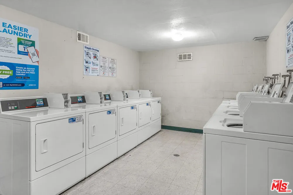 3640 Cardiff Avenue #119 Los Angeles, CA 90034