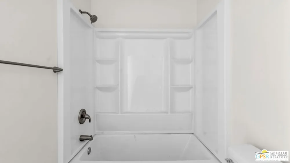 16264 Avenida Rambla Desert Hot Springs, CA 92240