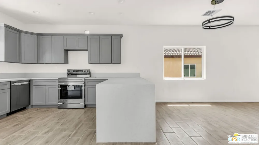 16264 Avenida Rambla Desert Hot Springs, CA 92240