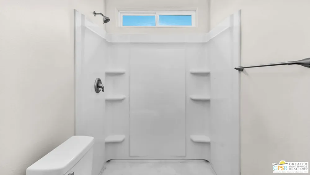16264 Avenida Rambla Desert Hot Springs, CA 92240