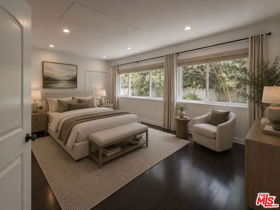 2880 Woodwardia Drive Los Angeles, CA 90077