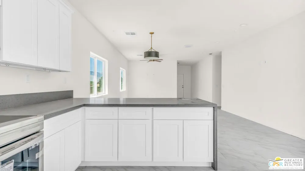 16364 Avenida Rambla Desert Hot Springs, CA 92240