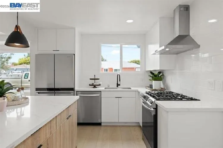 1268 136Th Ave San Leandro, CA 94578