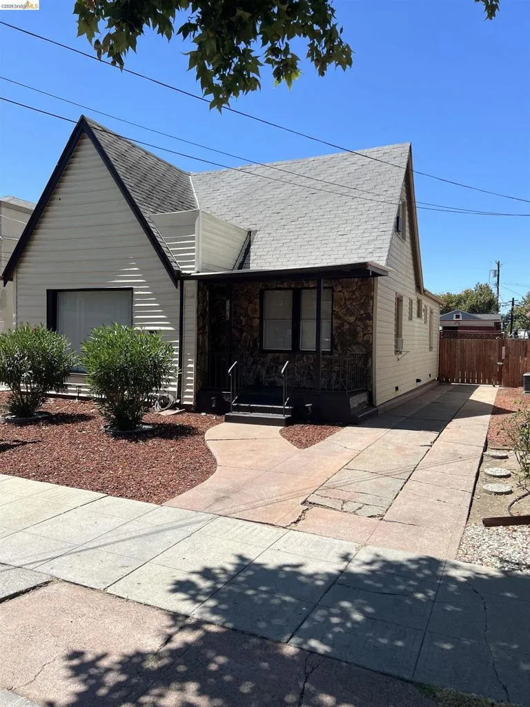 1376 Elm Street Pittsburg, CA 94565