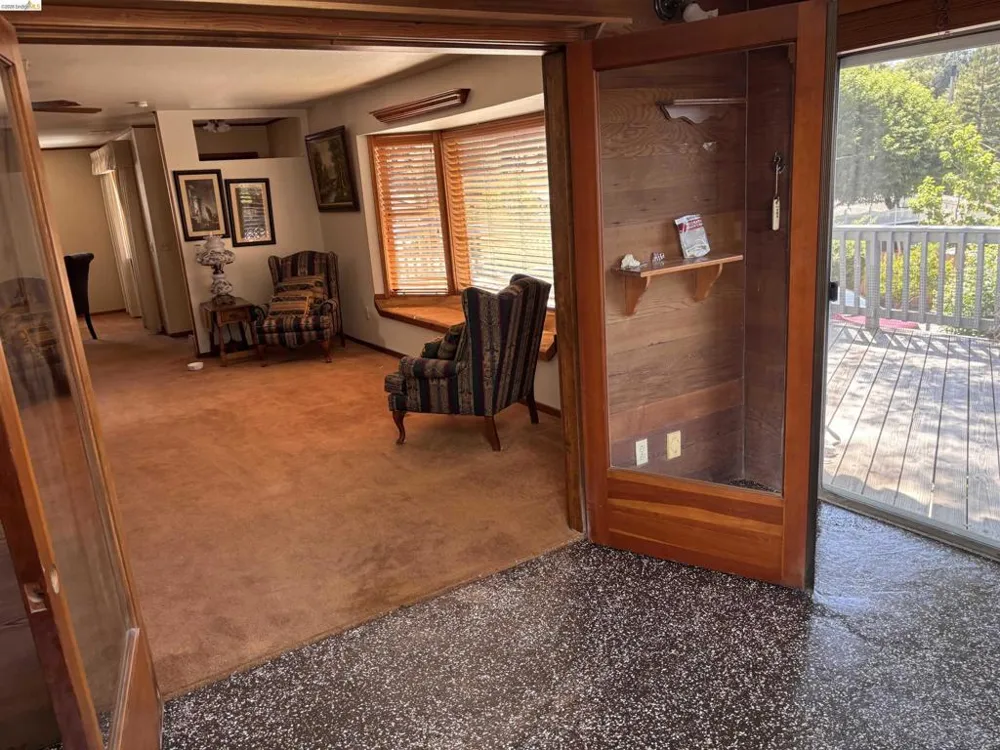 19256 Rockridge Way Sonora, CA 95370