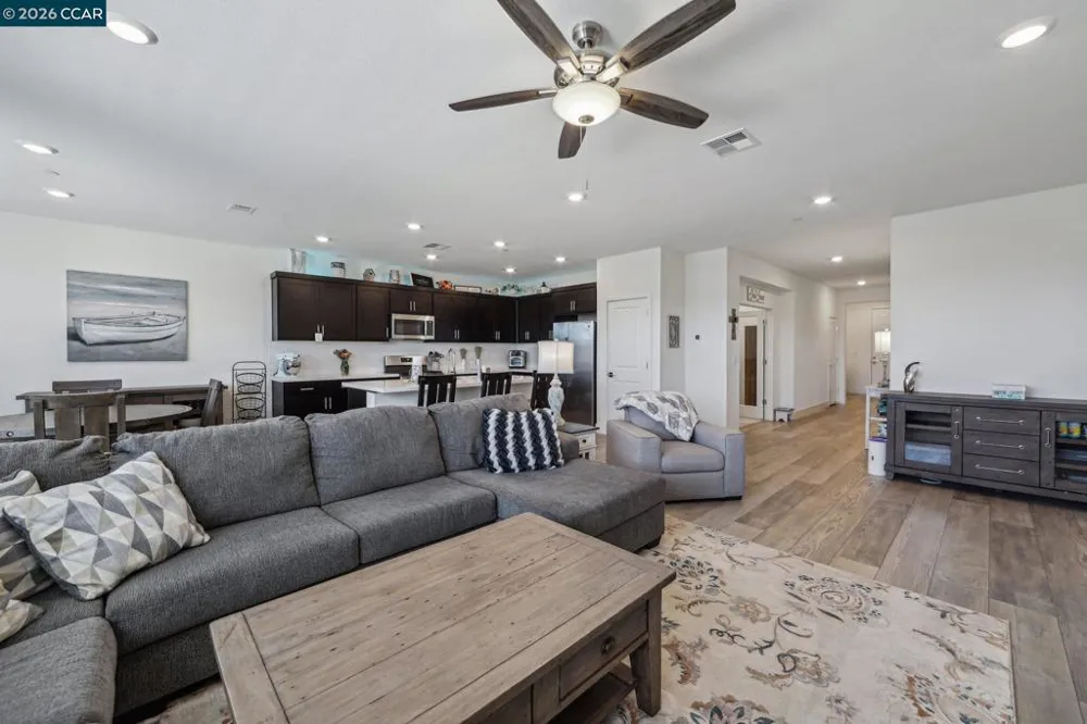 5342 Frisanco Way Antioch, CA 94531