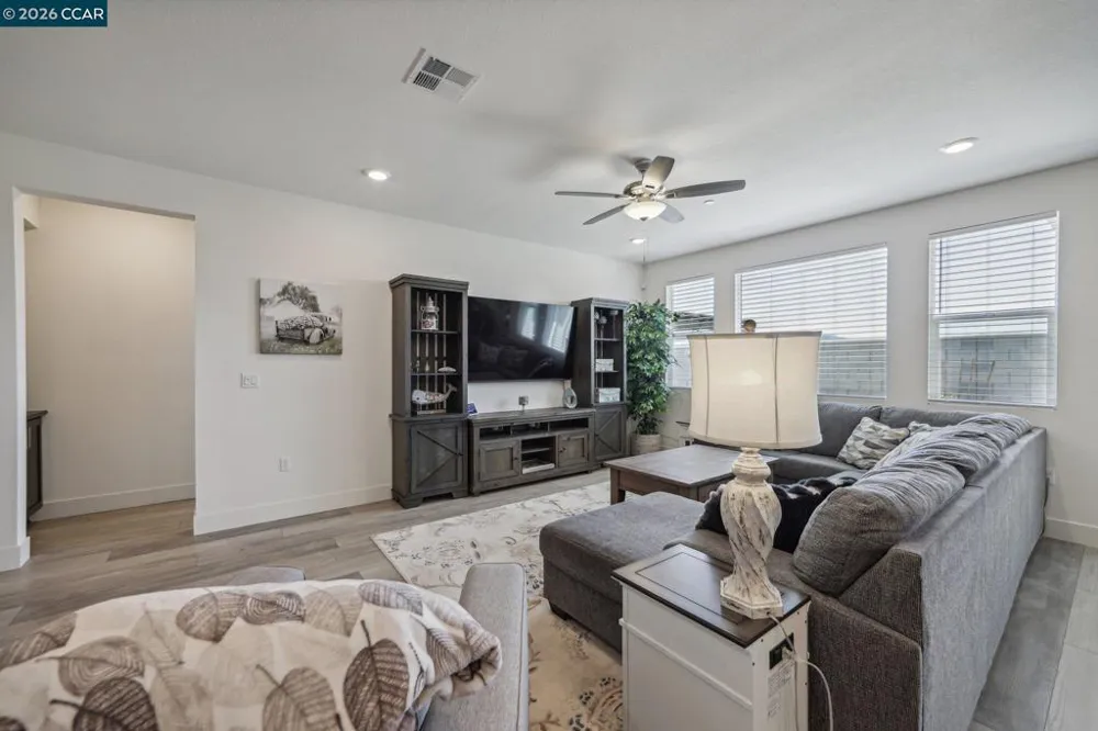 5342 Frisanco Way Antioch, CA 94531