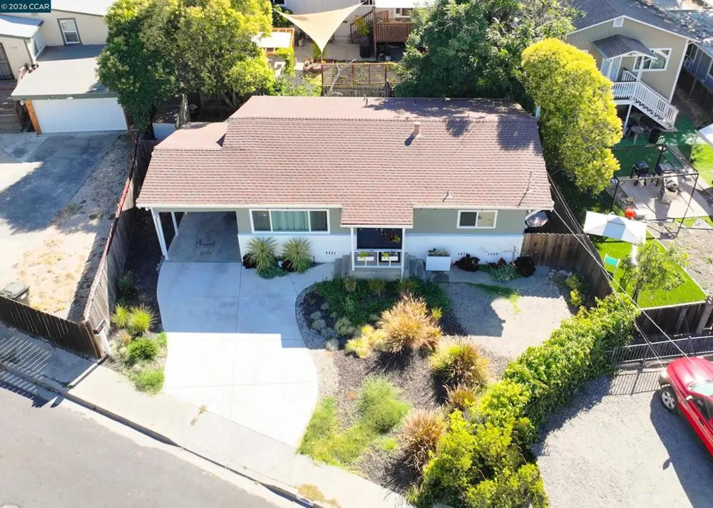 2160 Walnut St Martinez, CA 94553