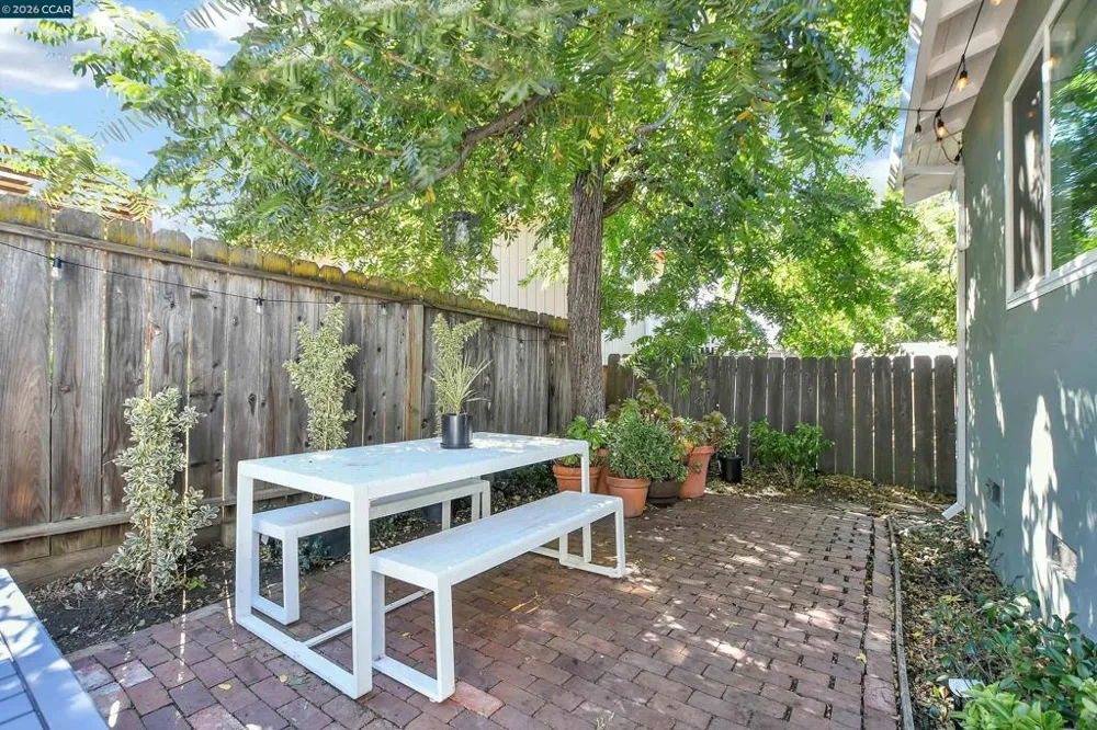 2160 Walnut St Martinez, CA 94553