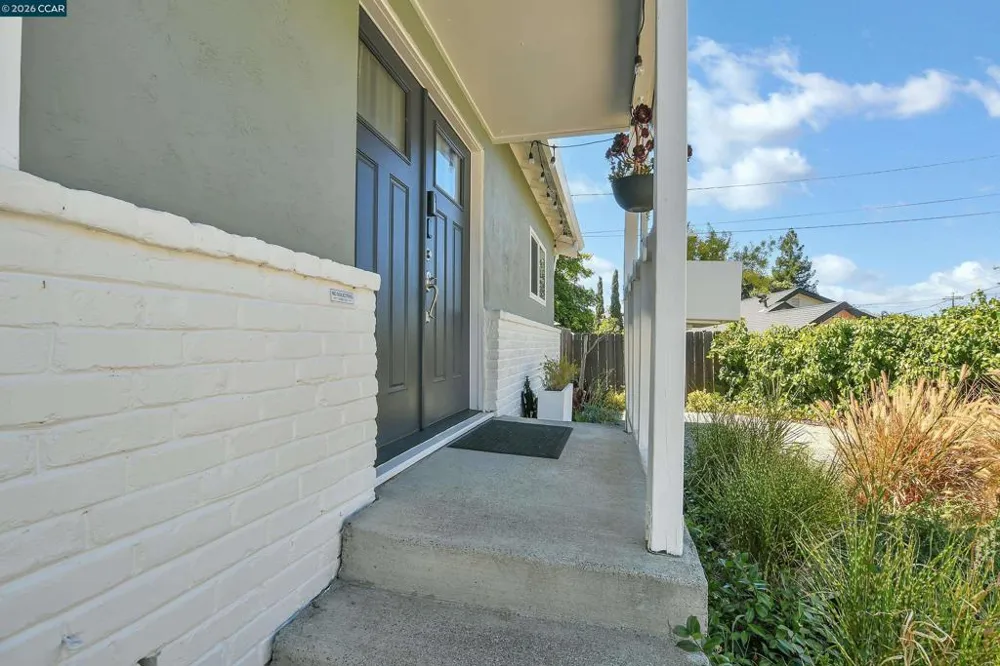 2160 Walnut St Martinez, CA 94553