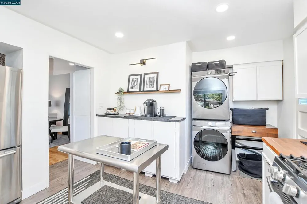 2160 Walnut St Martinez, CA 94553