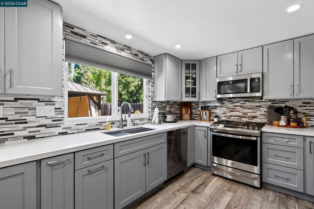 2504 Silverado Dr Antioch, CA 94509
