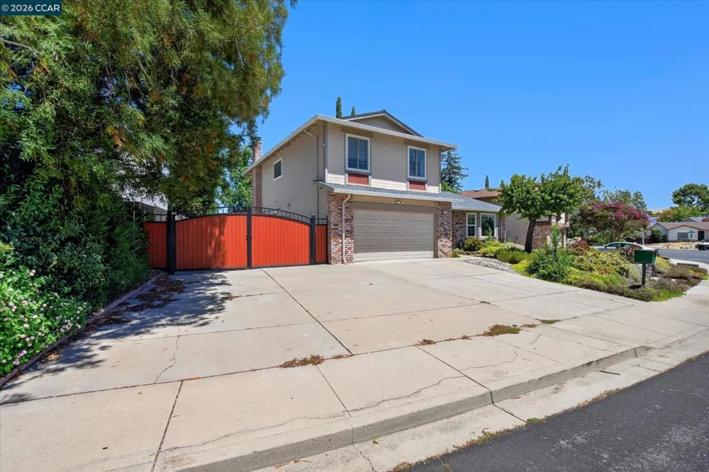 2504 Silverado Dr Antioch, CA 94509