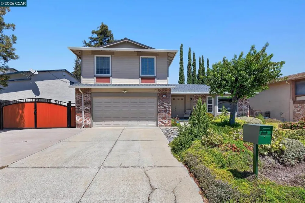 2504 Silverado Dr Antioch, CA 94509
