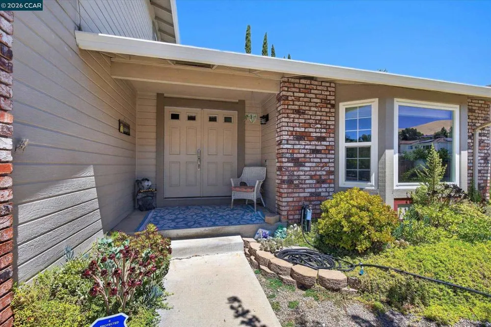 2504 Silverado Dr Antioch, CA 94509