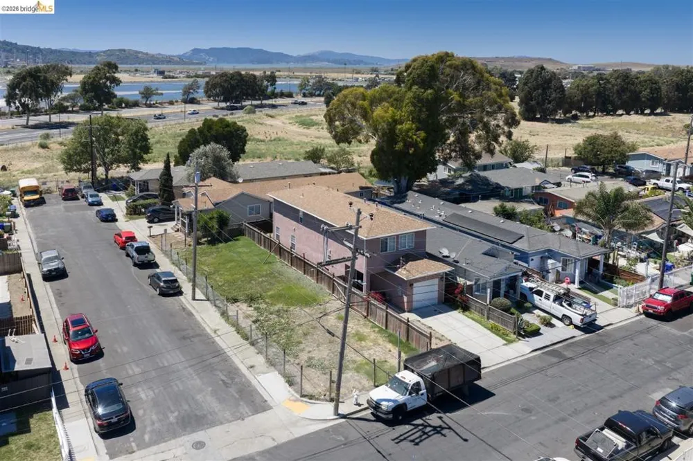 1241 Battery Street Richmond, CA 94801