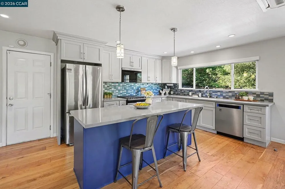 5745 Alhambra Valley Rd Martinez, CA 94553