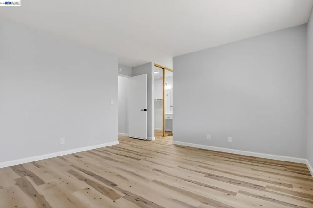 247 Sparrow Dr Hercules, CA 94547