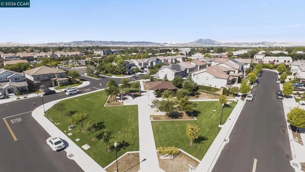 194 Elk Creek Dr Brentwood, CA 94513