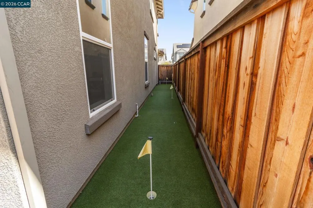 194 Elk Creek Dr Brentwood, CA 94513