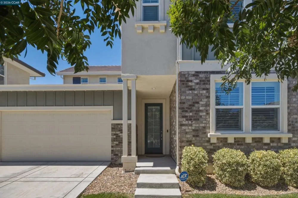 1669 S Macias Pl Mountain House, CA 95391