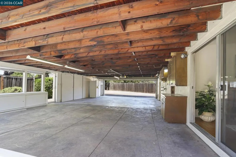19 Mardock Ct Pleasant Hill, CA 94523