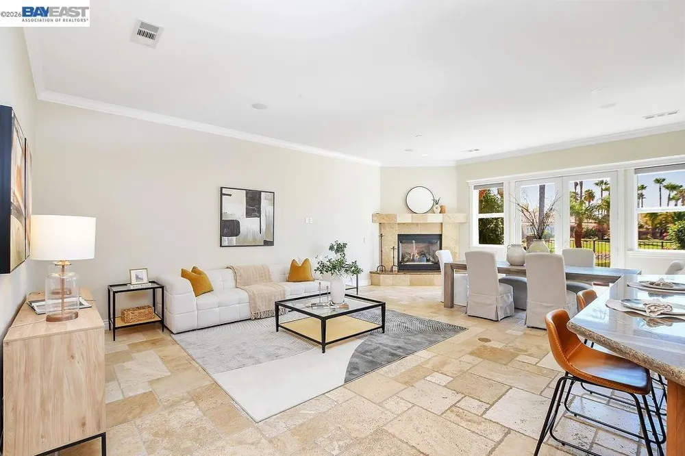 5661 Oakmont Ct Discovery Bay, CA 94505