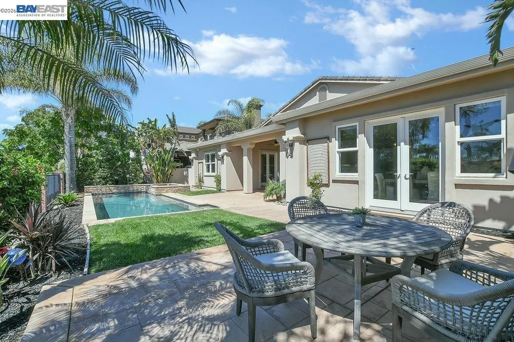 5661 Oakmont Ct Discovery Bay, CA 94505
