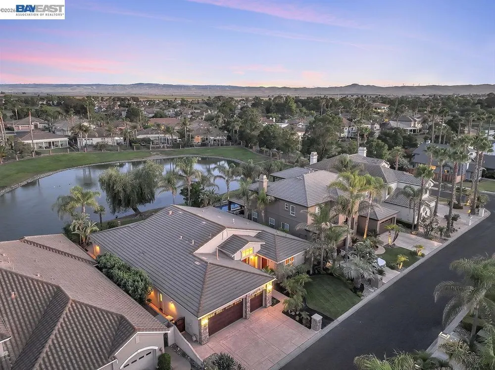 5661 Oakmont Ct Discovery Bay, CA 94505