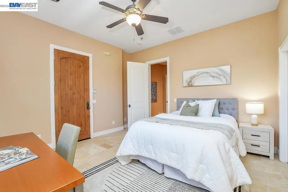 5661 Oakmont Ct Discovery Bay, CA 94505