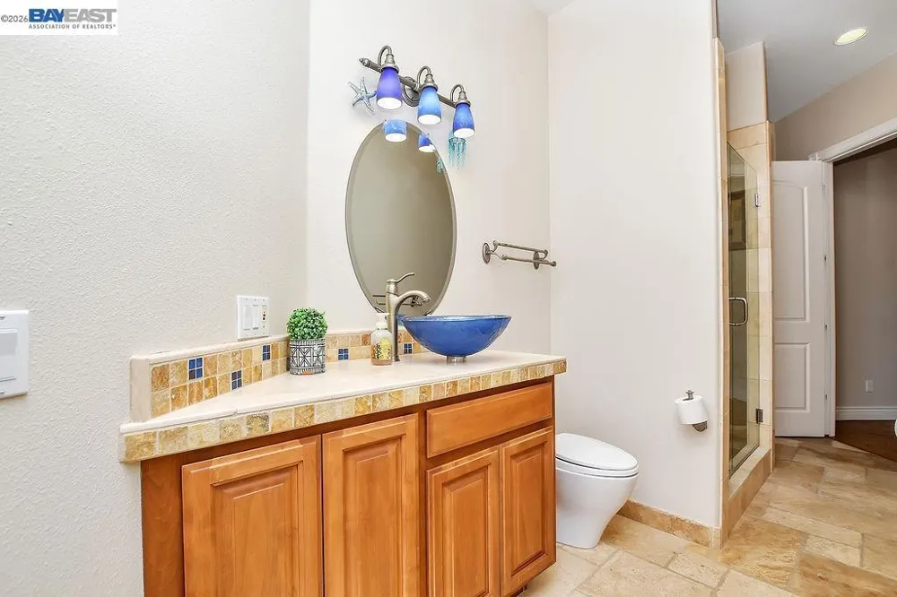 5661 Oakmont Ct Discovery Bay, CA 94505