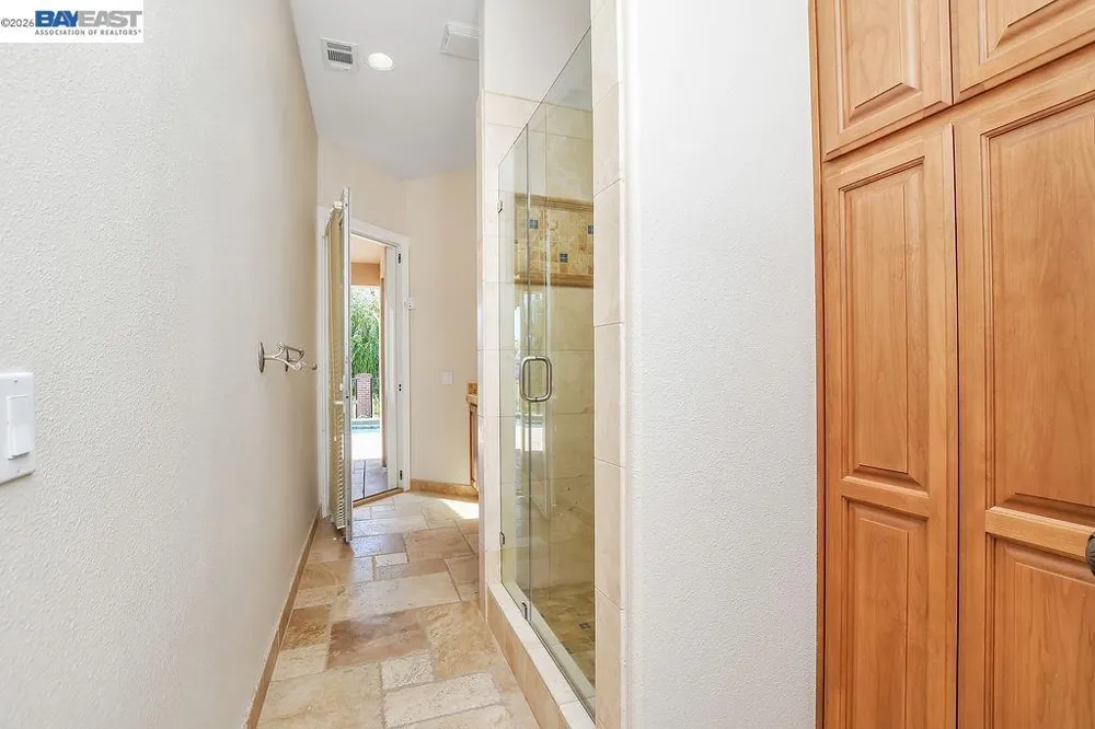 5661 Oakmont Ct Discovery Bay, CA 94505