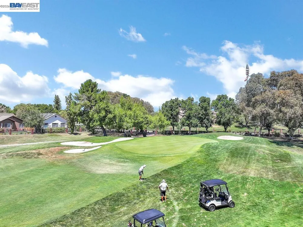 5661 Oakmont Ct Discovery Bay, CA 94505